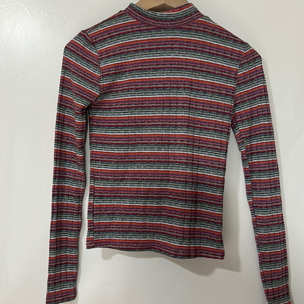 Long sleeve multi-colored top